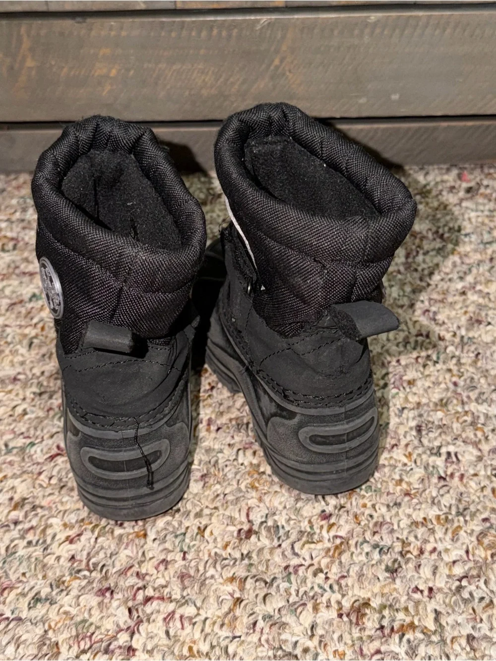 Kids boy toddler size 8 Black Insulated Snow Boots
